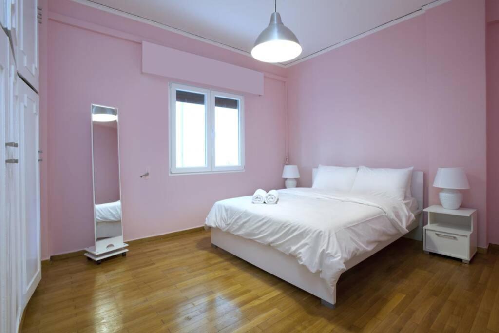 Palaio Faliro, A Bright And Spacious Apartment Atenas Exterior foto